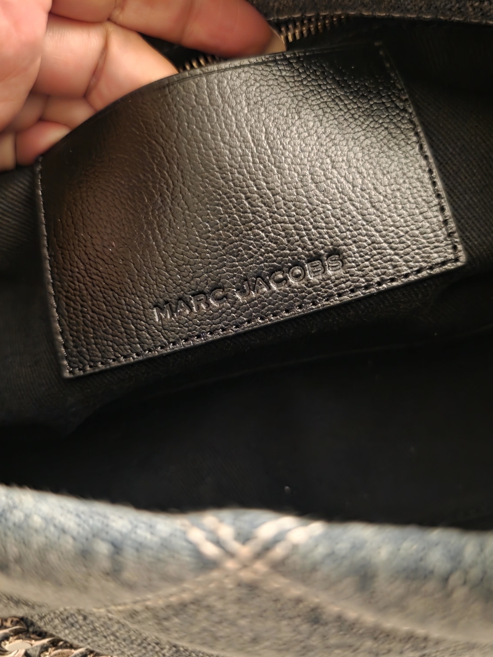 NWOT Marc Jacobs Quilted Denim Crossbody with Silver Chain - Picture 4 of 4